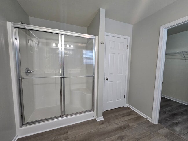 Building Photo - Charming 3BR + Bonus, 3BA Single-Family Ho...