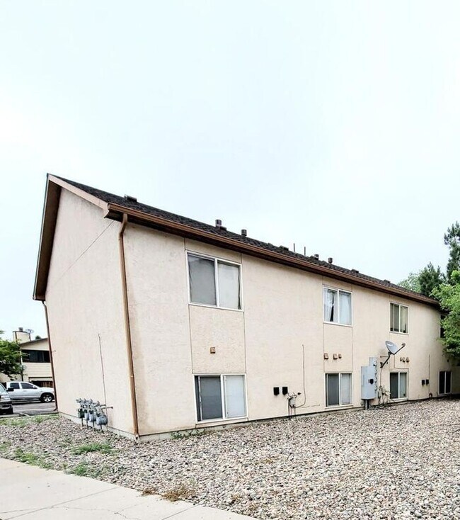 Building Photo - 6655 Dublin Loop W