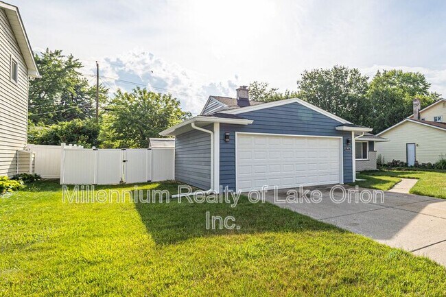 Building Photo - 676 Sheffield Rd