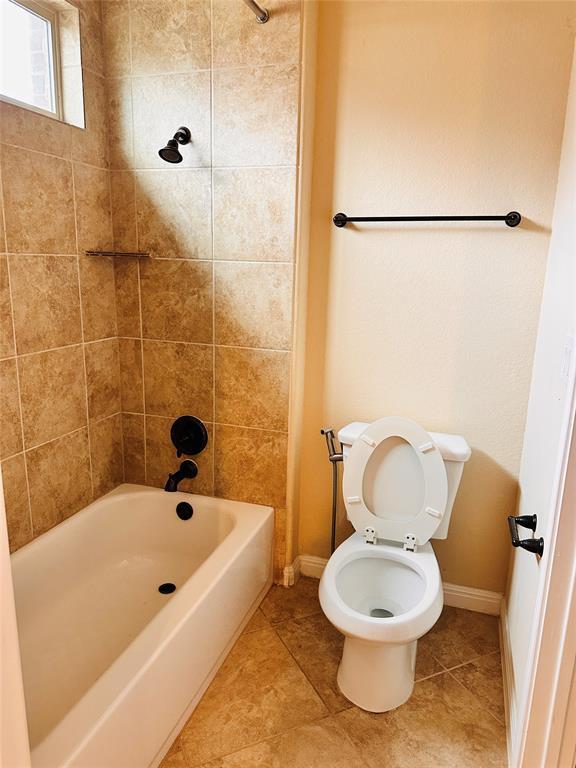 Building Photo - 18501 Bassano Ave