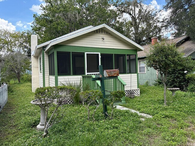Building Photo - 224 NW 4th Pl