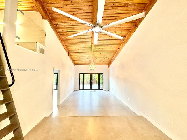 Building Photo - 13631 SW 102nd Terrace