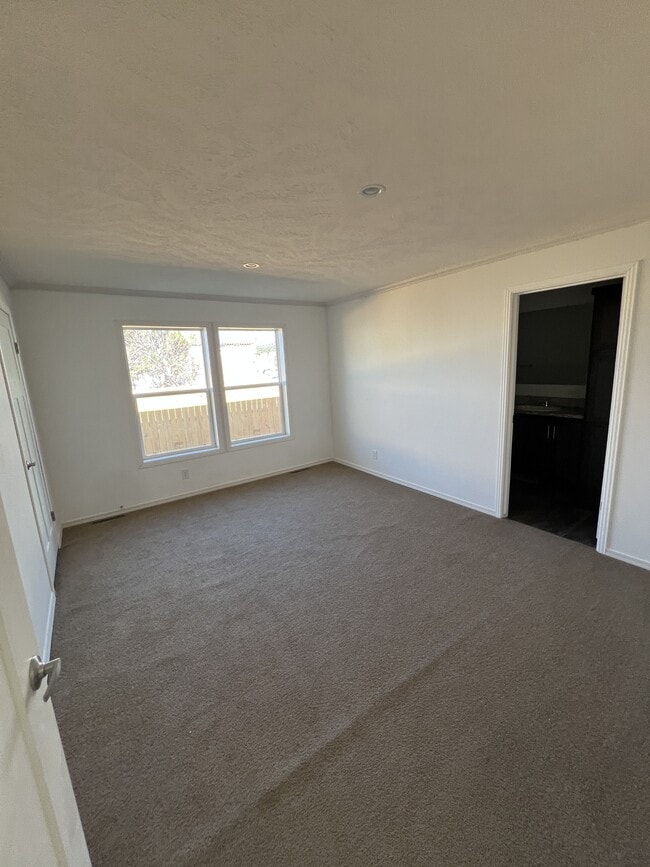 Building Photo - 518 Colorado Ave