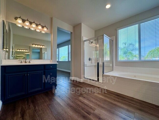 Building Photo - 34333 Northhaven Dr