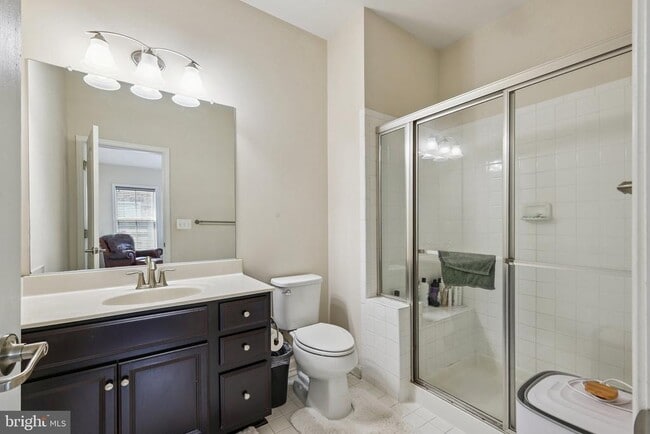 Building Photo - 615 River Mist Dr