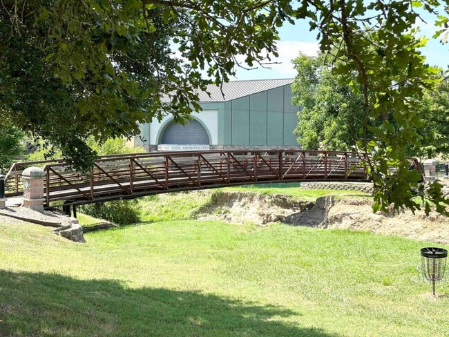 Building Photo - 2015 Colgate Dr
