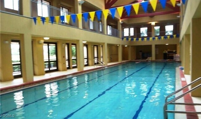 Building Photo - 10520 Amiata Way