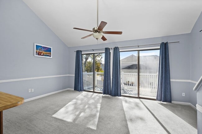 Building Photo - Now Allowing 1 small dog under 30Lbs - Spacious 2 bed/2 bath Deer Creek Villas-Surfside