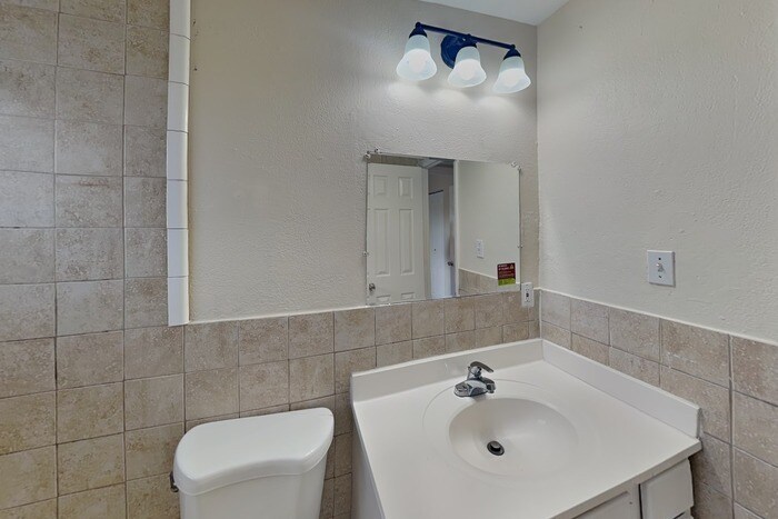 Building Photo - 1506 Arden Ave