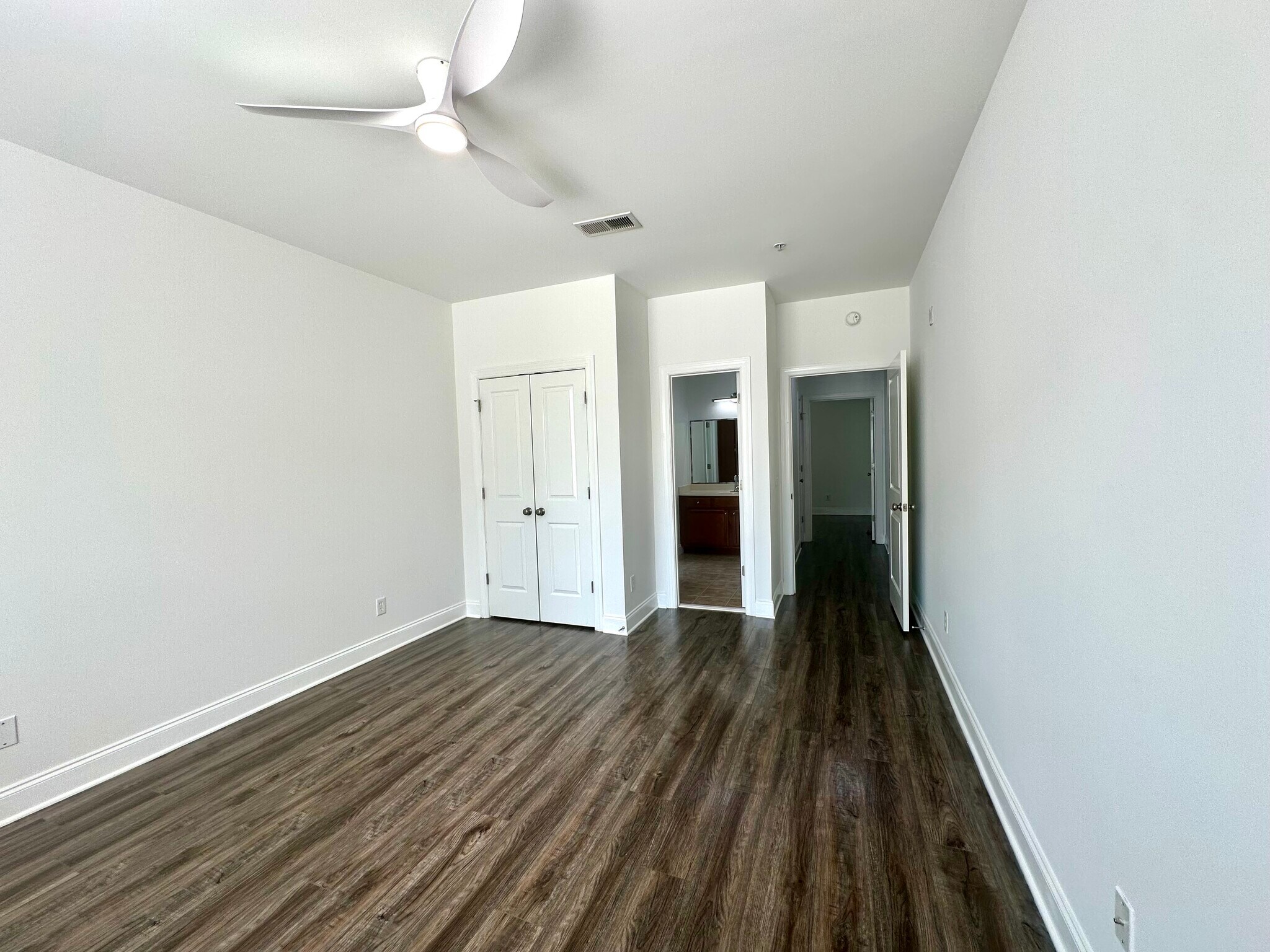 Building Photo - 149 Breezes Dr