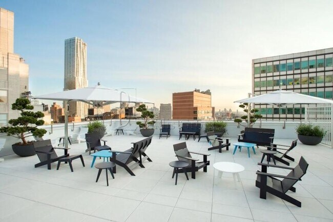 Building Photo - 3 bedroom in Manhattan NY 10038