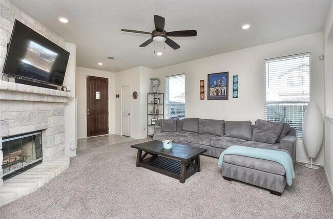 Building Photo - 2950 E Old Settlers Blvd