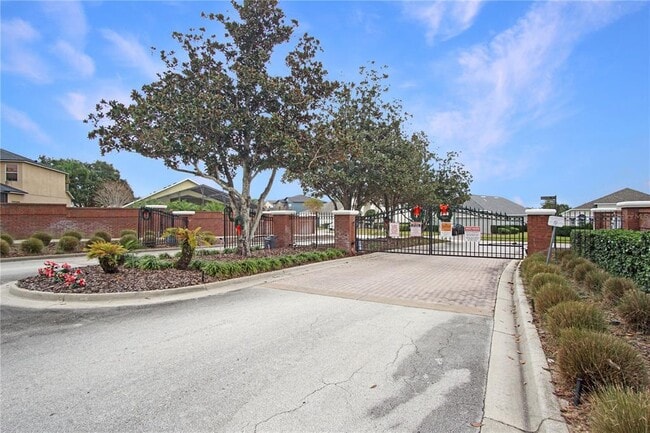 Building Photo - 522 Kildrummy Dr