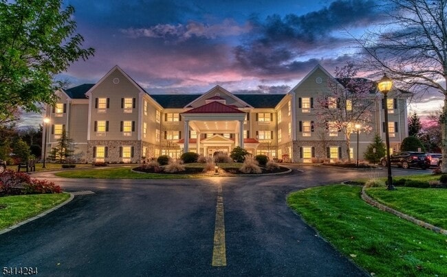 Building Photo - 41 Springfield Ave