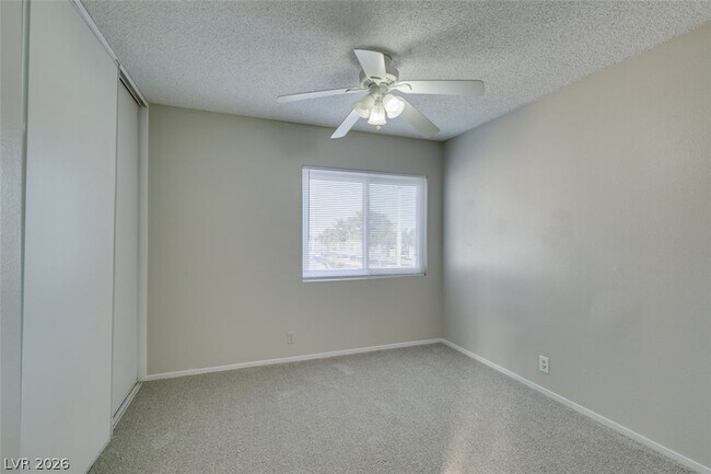 Building Photo - 2340 Belvedere Dr