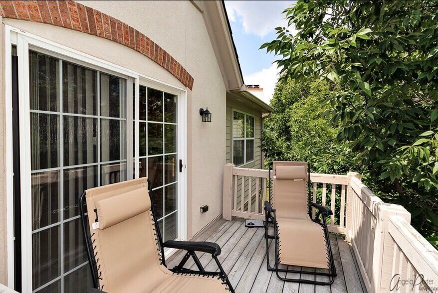 Building Photo - 404 Bay Tree Cir