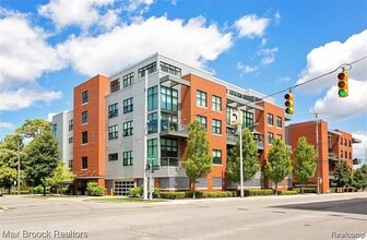 Building Photo - 100 N Center St