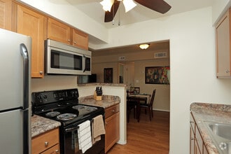 Interior Photo - Metro Plex Apartments