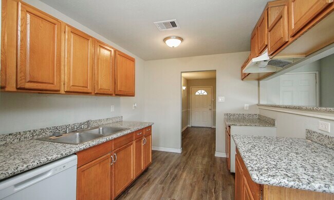 Building Photo - 17626 Bullis Gap Dr