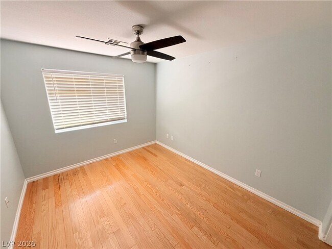 Building Photo - 7914 Villa Pintura Ave