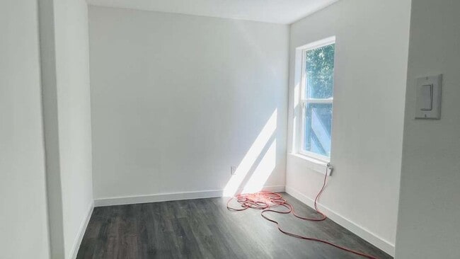 Building Photo - ? Brand-New Unit – 3 Bedrooms, 2.5 Bathroo...