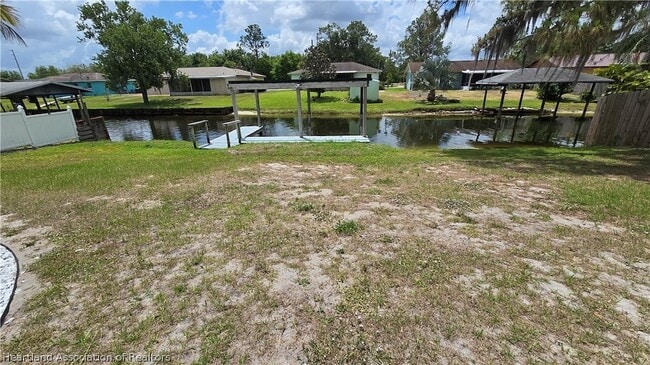 Building Photo - 639 Killarney Dr