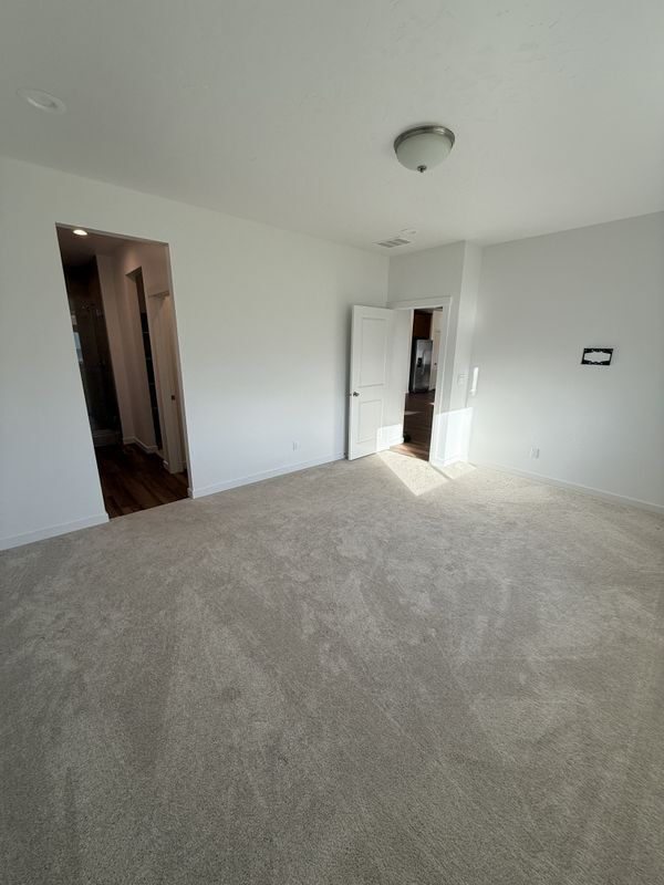 Building Photo - 15350 Blue Pinion Ave