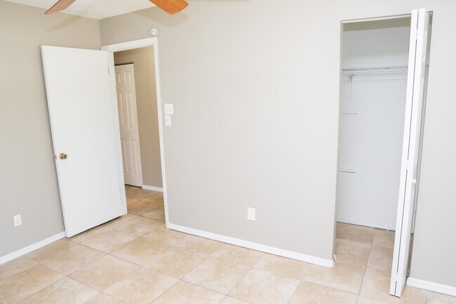 Building Photo - 1483 Elderton Dr