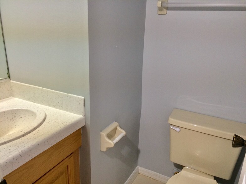 Building Photo - 7404 Woodburn Ct