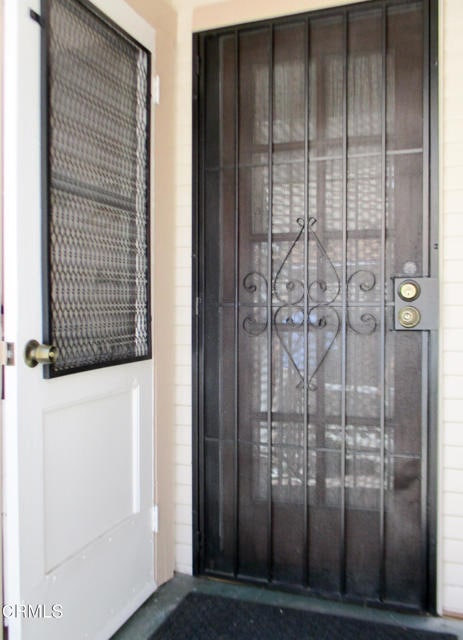 Building Photo - 1807 E Glenoaks Blvd