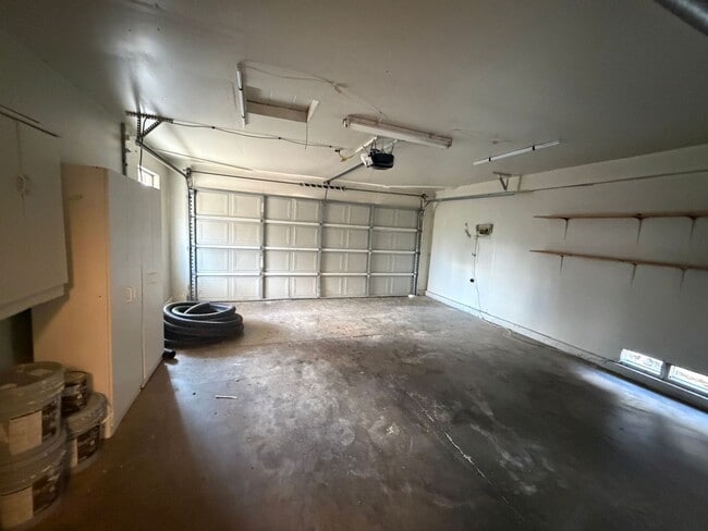 Building Photo - RV Access!