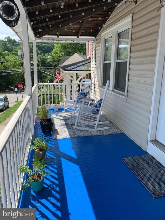 Building Photo - 9 Cedar Ave