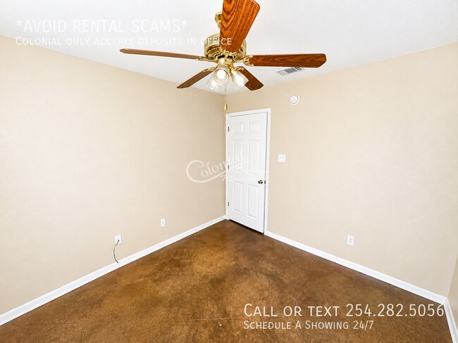 Building Photo - 3709 Dustin Ct