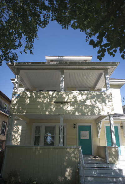 facade - 705 Ackerman Ave