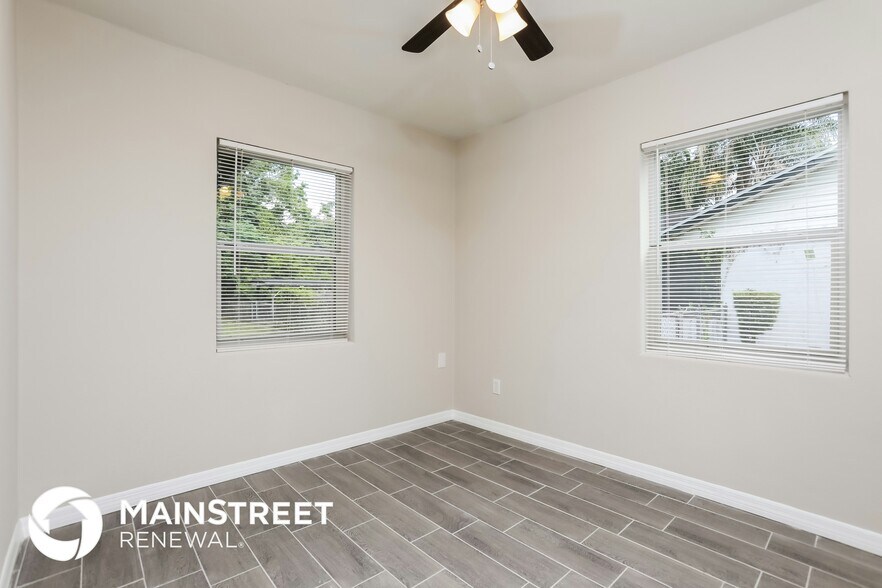 Building Photo - 913 Bethune Dr