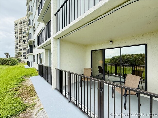 Building Photo - 9490 S Ocean Dr