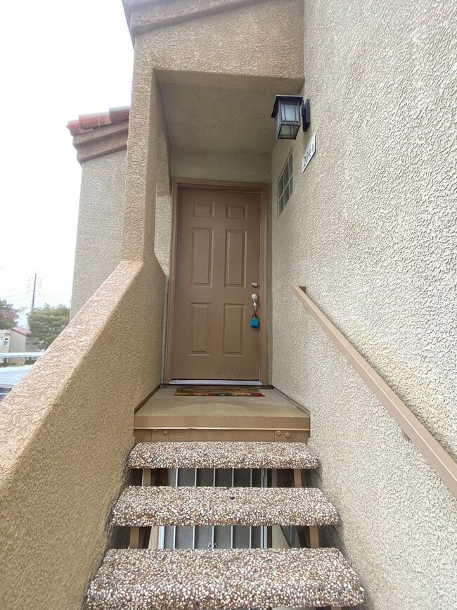 Building Photo - 3145 E Flamingo Rd
