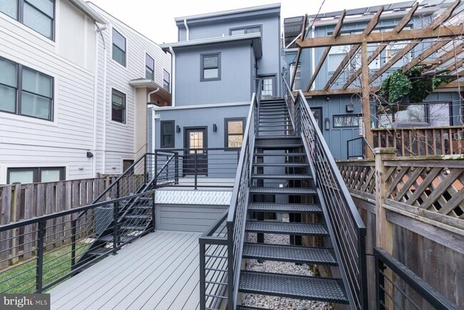 Building Photo - 1321 Shepherd St NW