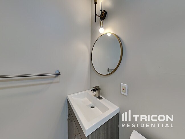 Building Photo - 6807 Exeter Park Place Apollo Beach FL