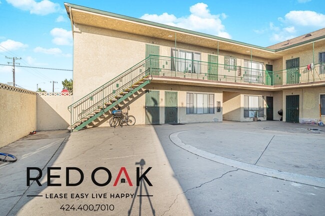 Building Photo - 3021 N Santa Fe Ave