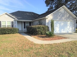 Building Photo - Stylish and Spacious 3BR/2BA Rental Home w...