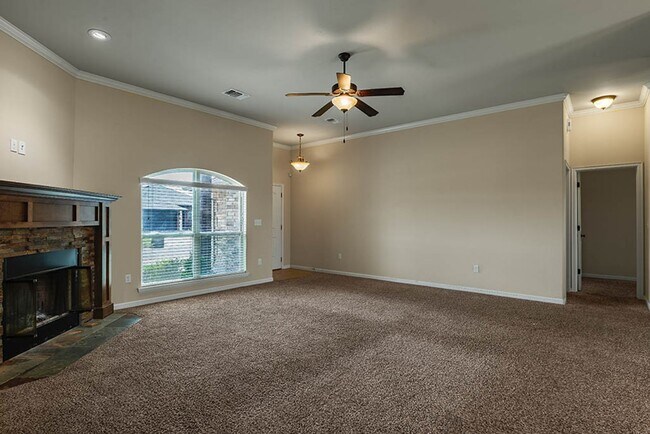 Building Photo - 4701 Apatite Bluff Dr