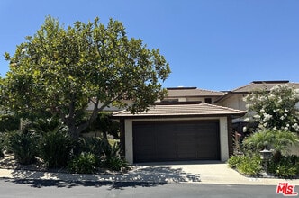 Building Photo - 735 Galaxy Heights Dr