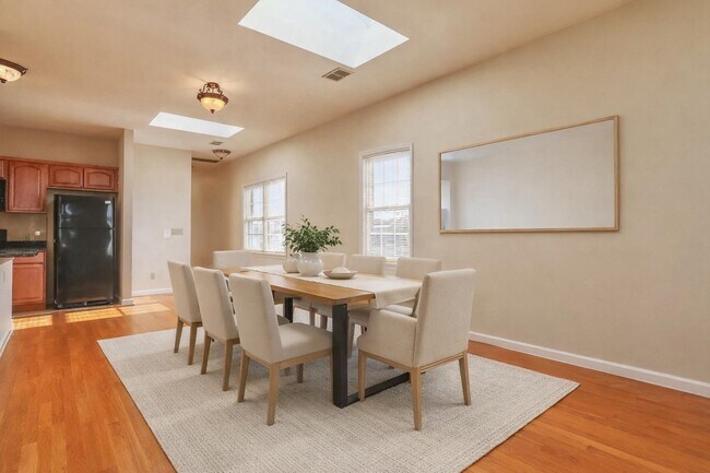 Building Photo - 24 Emerson Ave