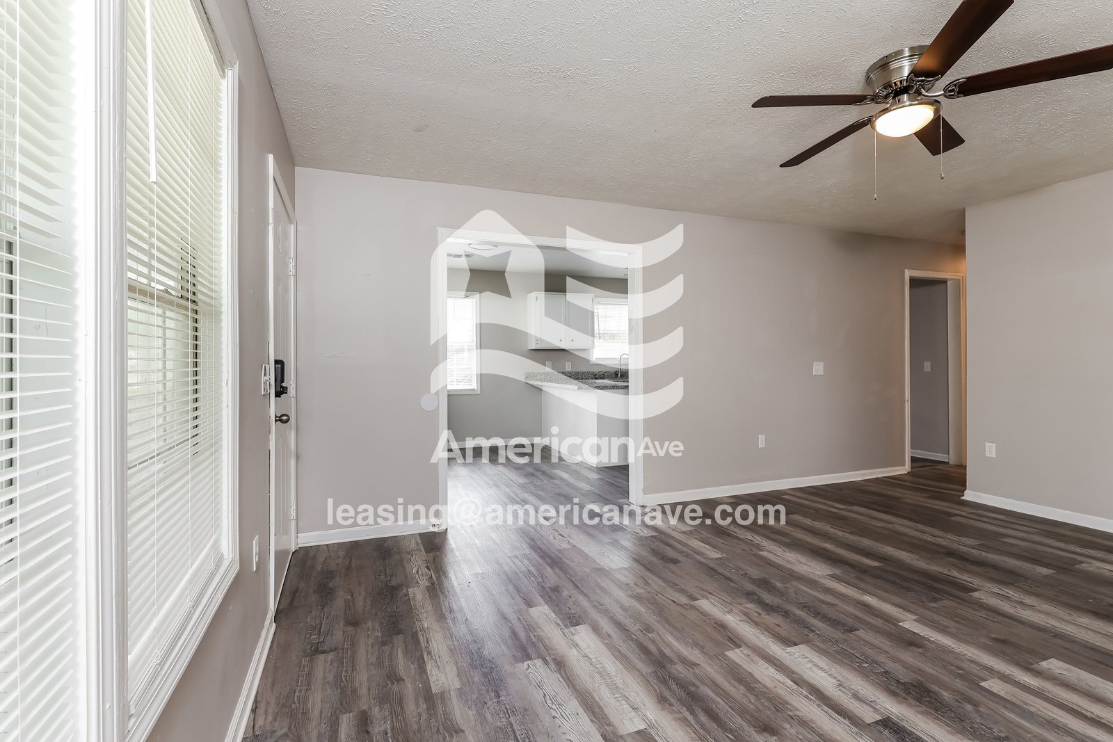 Building Photo - 175 E Bell St