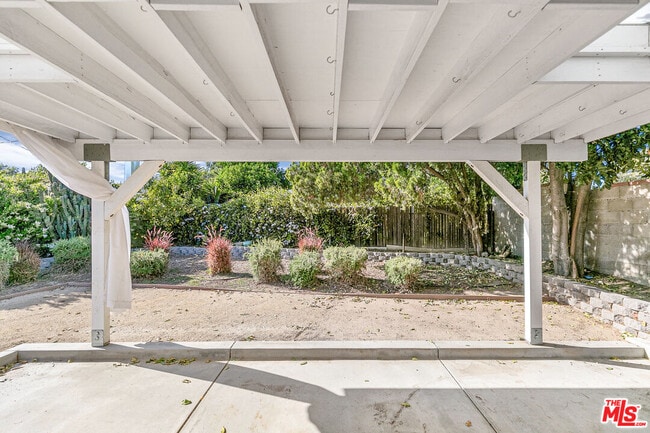 Building Photo - 14139 Gault St