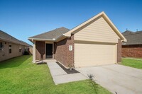 Building Photo - 2540 Shad Dr