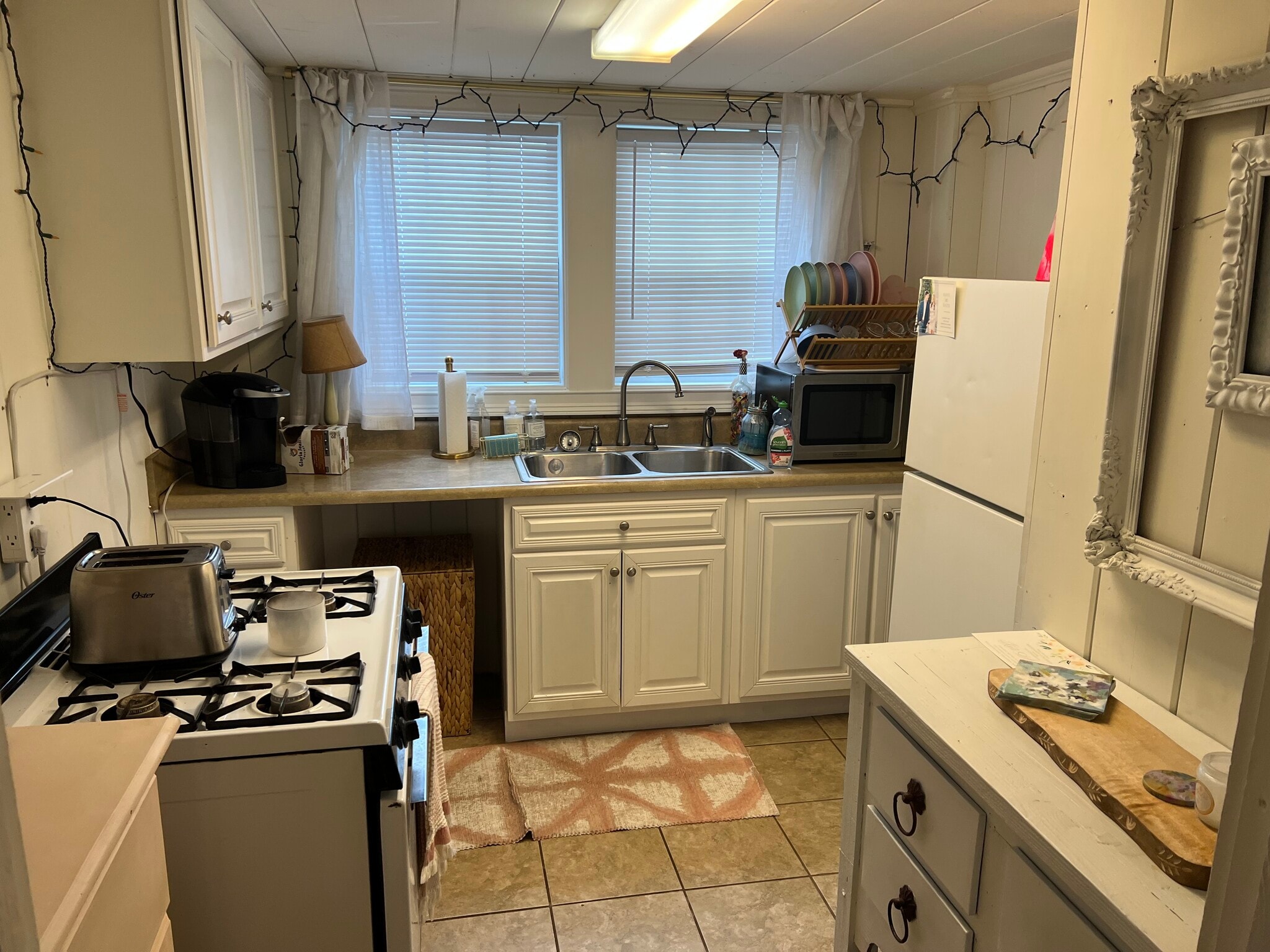 Building Photo - 340 E Thach Ave