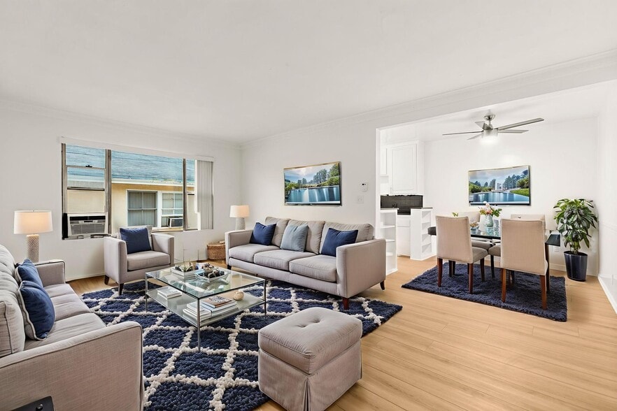 Interior Photo - 1254 Orange