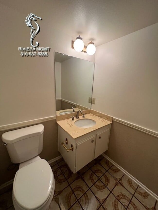 Building Photo - 5 bedroom 4 bath in Rancho Palos Verdes